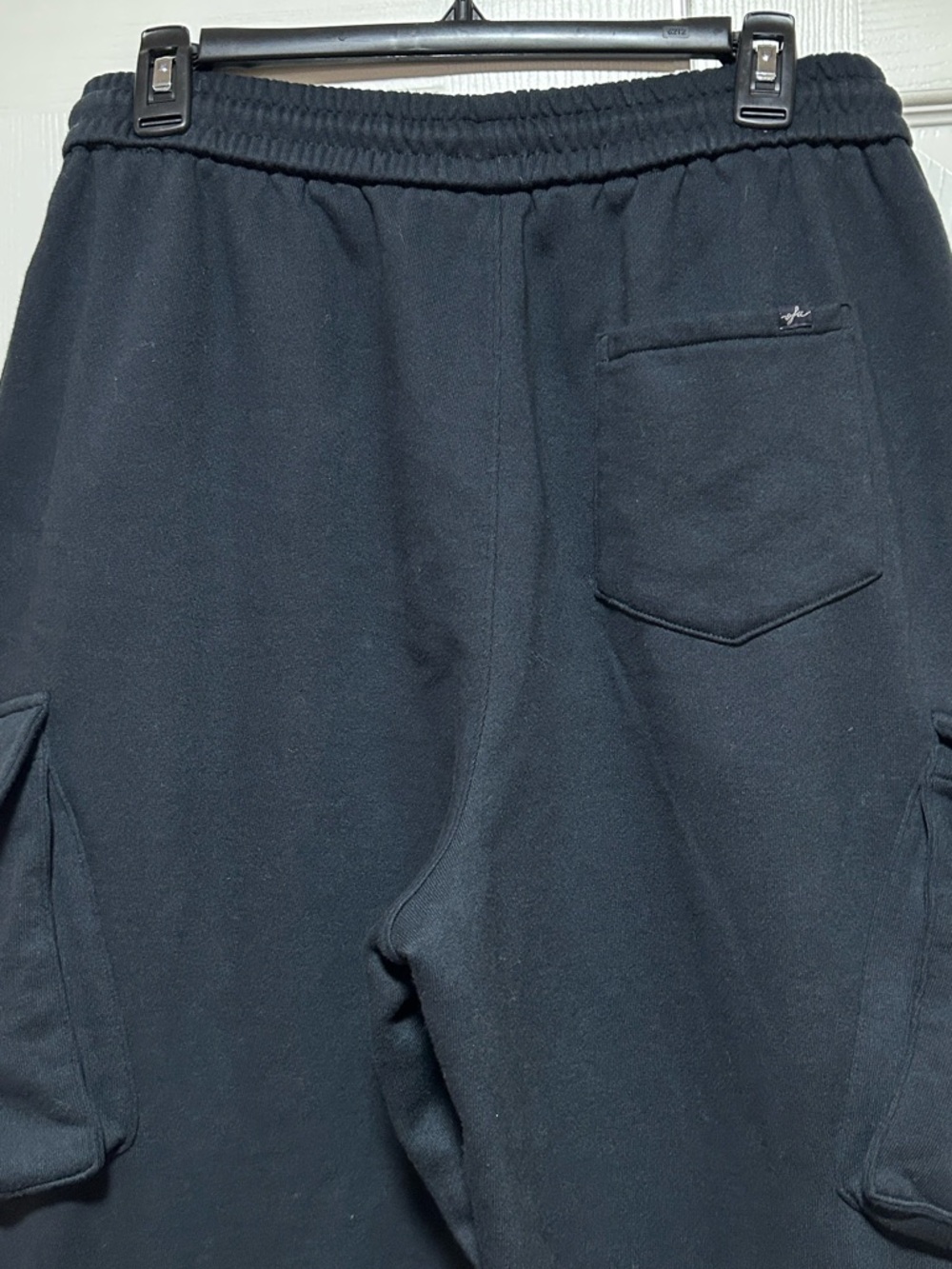 Urban Outfitters Out From Under Day To Day Black Cargo Sweatpant - Size Medium - Picture 4 of 12